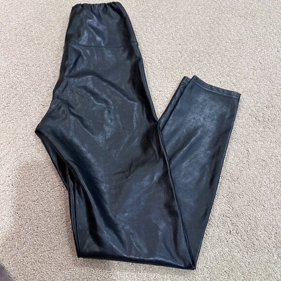 Aritzia Wilfred Free Daria Pant High Waist UnReal Leather Leggings Black Boho XS - Picture 6 of 12